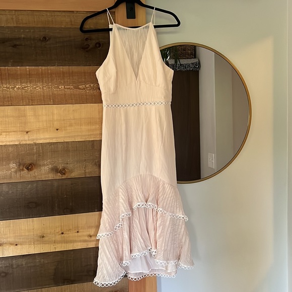 TOO CLOSE NUDE RUFFLED MIDI DRESS. - Picture 1 of 12